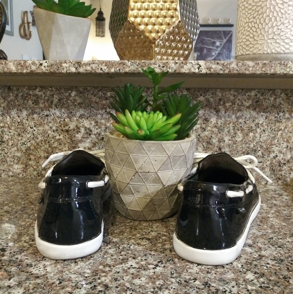 Cole Haan Grand OS Patent Leather Loafer Deck Shoe - Picture 8 of 8